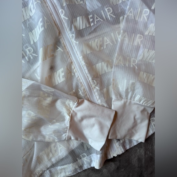 Nike Air sheer logo windbreaker - Picture 3 of 4